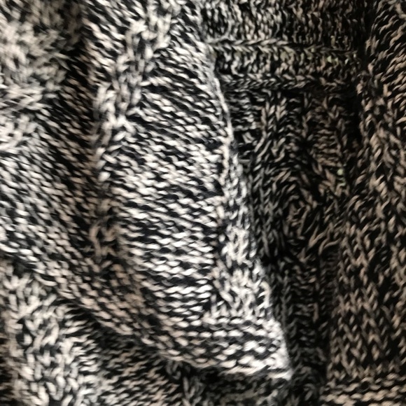 Ralph Lauren Girl’s Cable-knit Marled Cardigan Sweater Size 4 - Picture 3 of 6